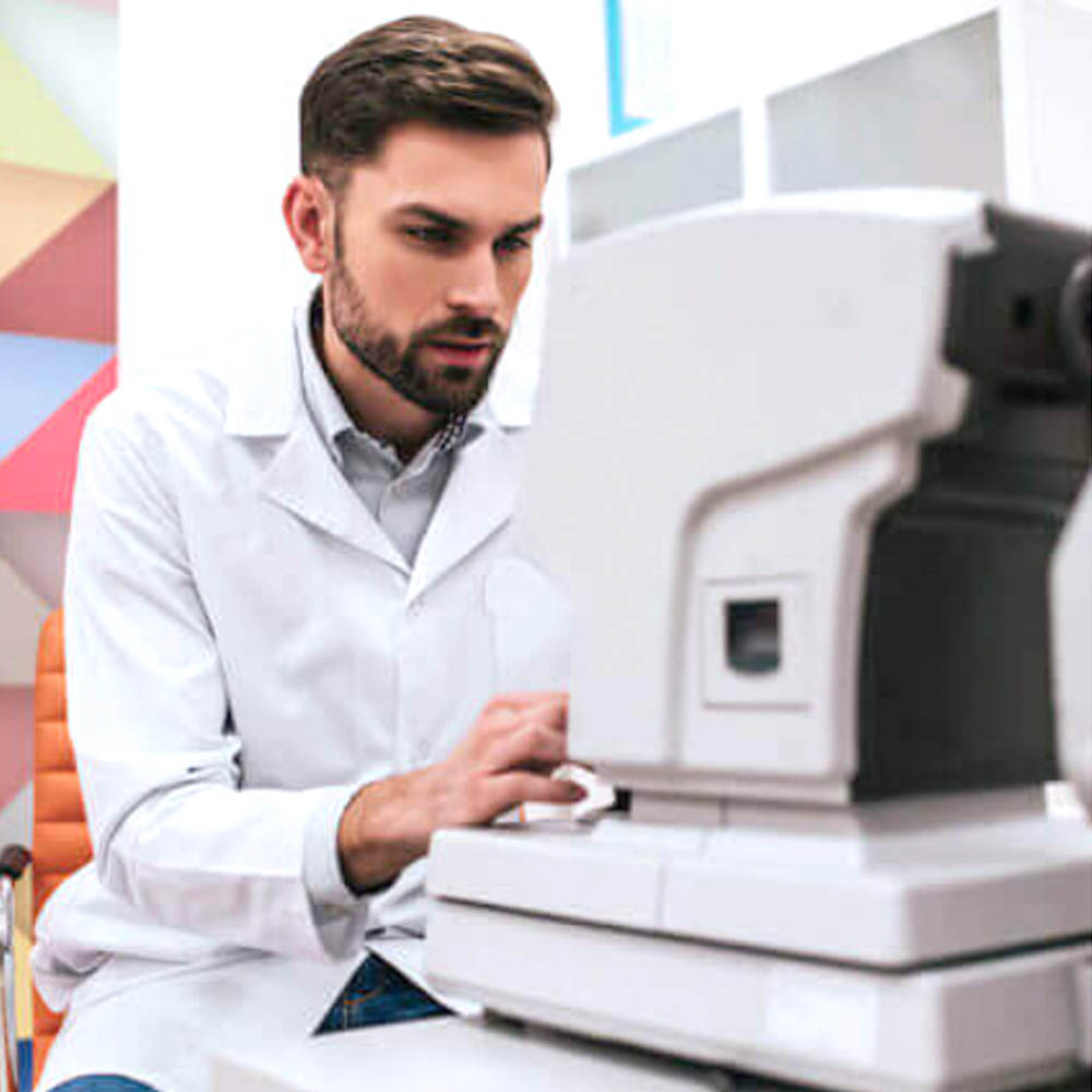 optometrist in Westside